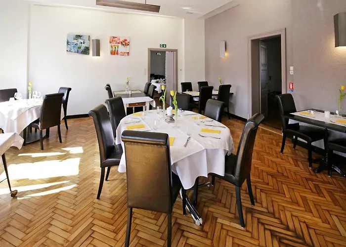 Hotel Restaurant Au Coucou